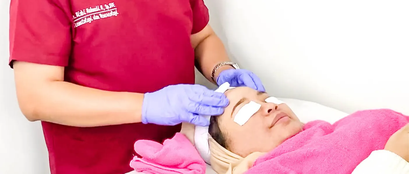 Rawat Kulit Wajahmu dengan Layanan Kami